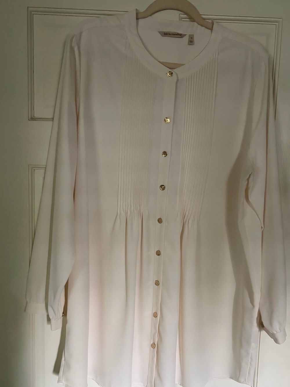 1X Ivory Blouse from Soft Surroundings Pin Tucks Band Collar